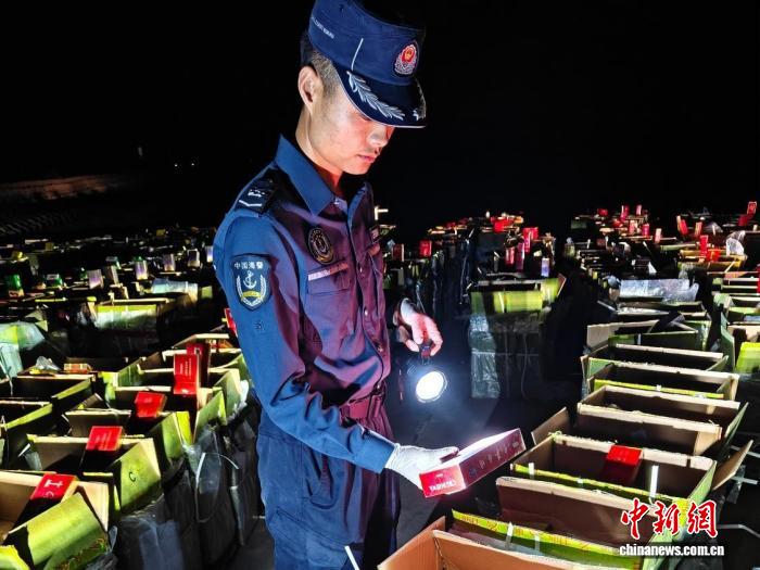新爱体育围绕全方位覆盖各类体育赛事。不断创新，回应用户的真实需求。 - 新爱体育