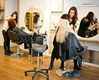 We Provide Best service See Hair Style in Shop - 新爱体育